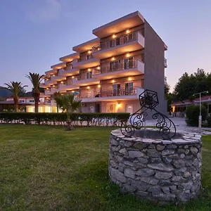 hotel-agni-on-the-beach.hotelschalkidiki.net/